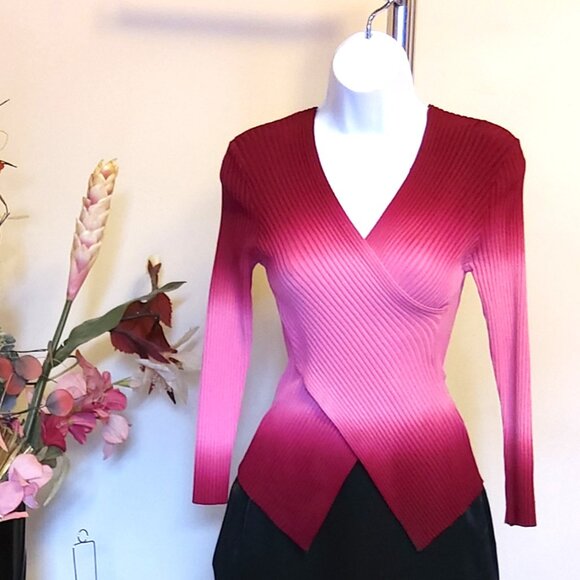 NWT Women’s Red  Pink Dip-dyed Lightweight V Neck Long Sleeve Cardigan Sweater - Picture 3 of 6